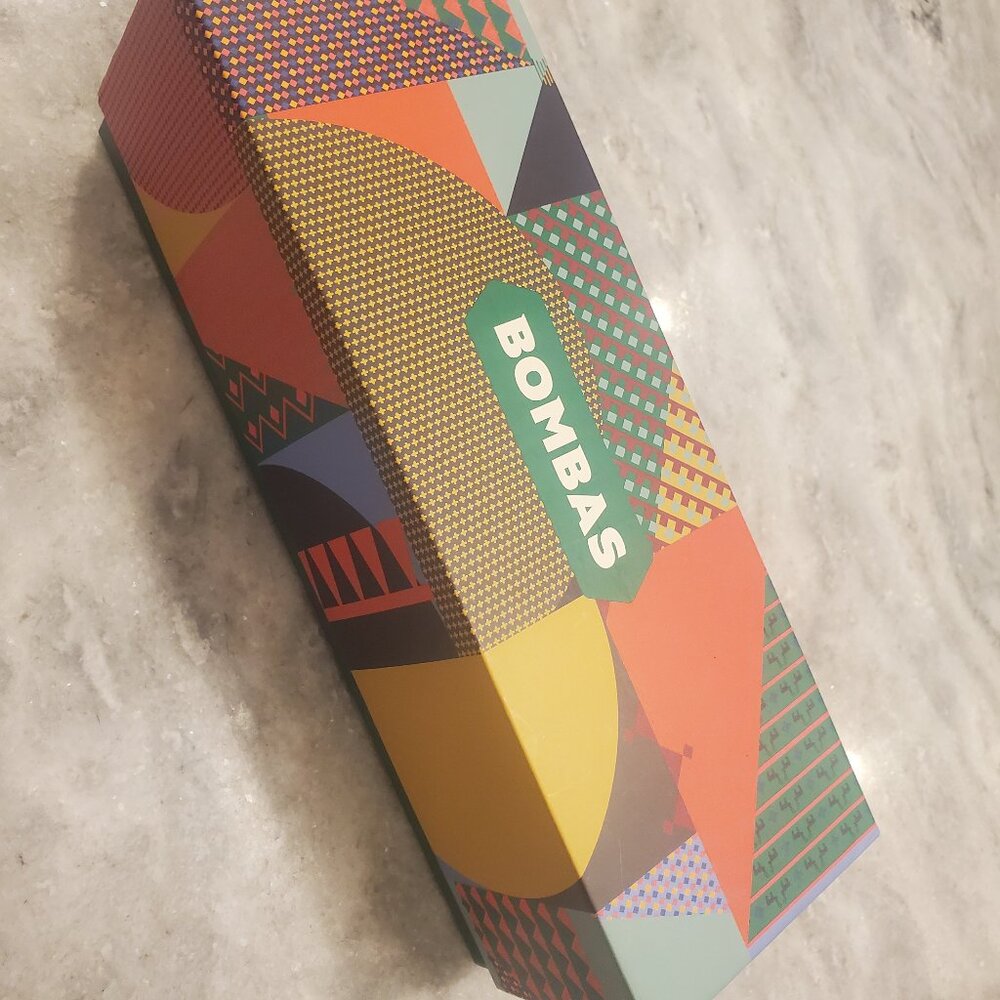 Bombas Snowflake Calf Sock size Large Gift Box 4 pack